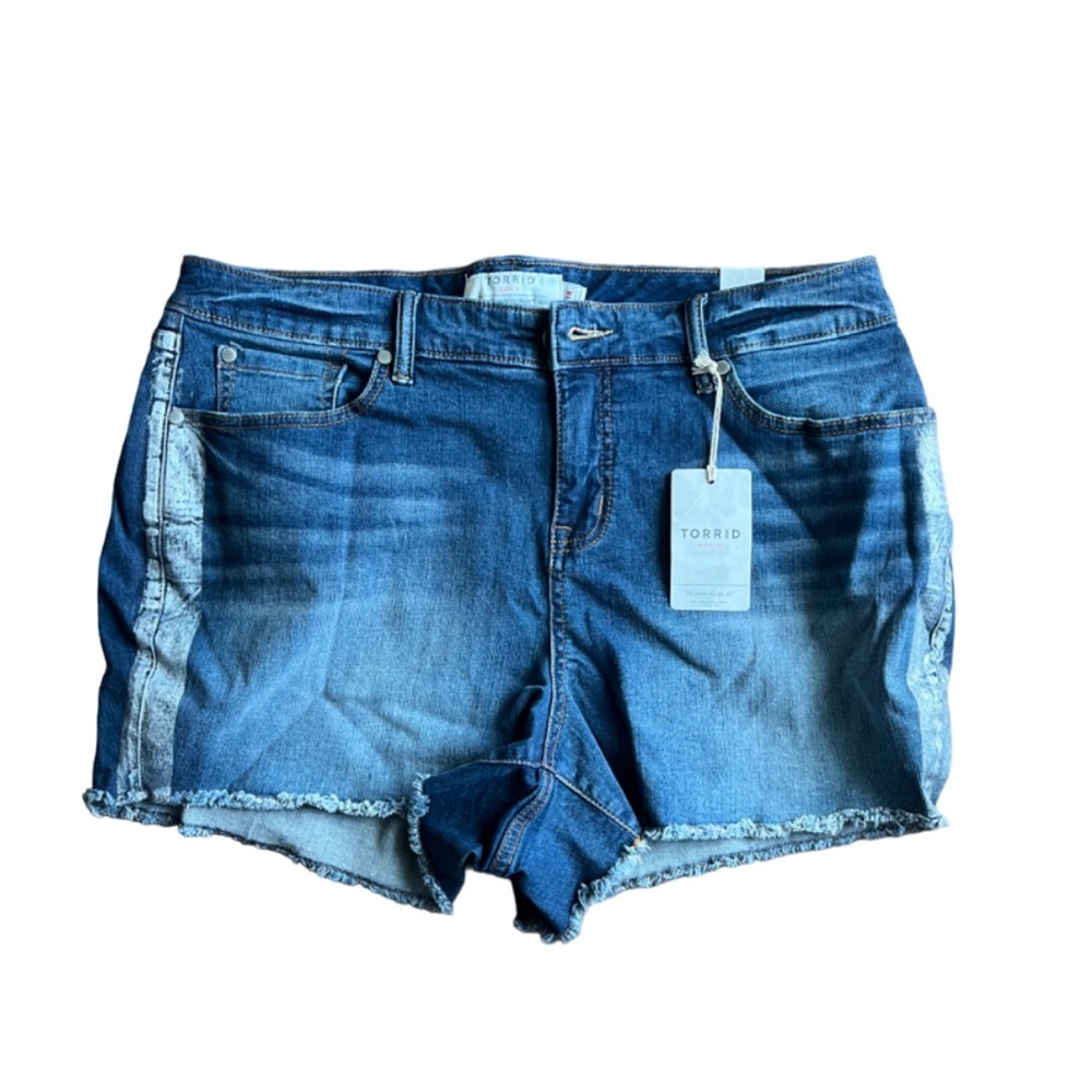 Torrid Womens Blue Denim Jean Cut off Shorts Sz 18 Ladies Stretch Casual NWT